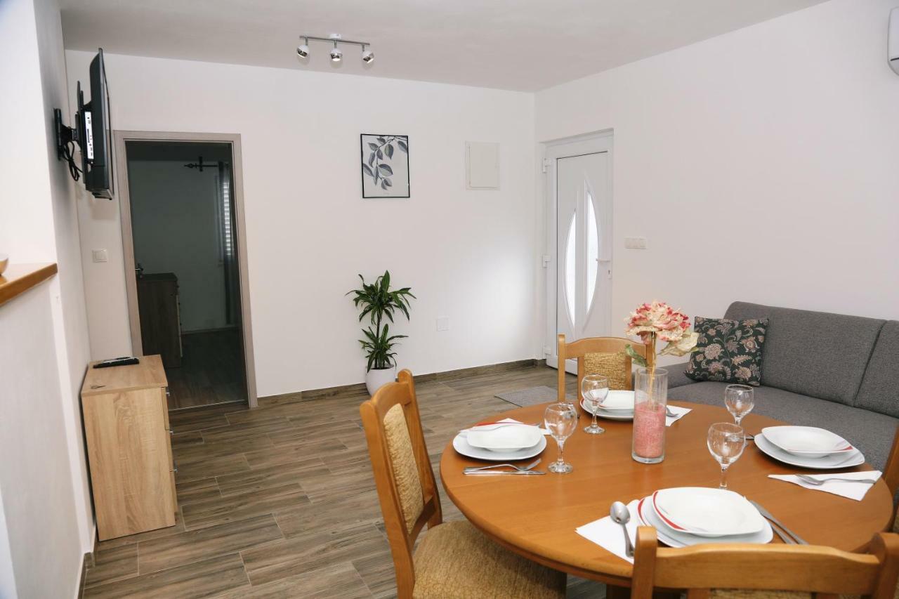 Apartments Tonia Br. 1 자발라티카 외부 사진