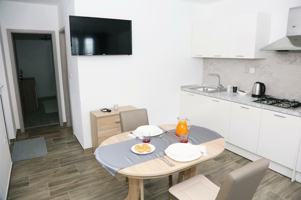 Apartments Tonia Br. 1 자발라티카 외부 사진